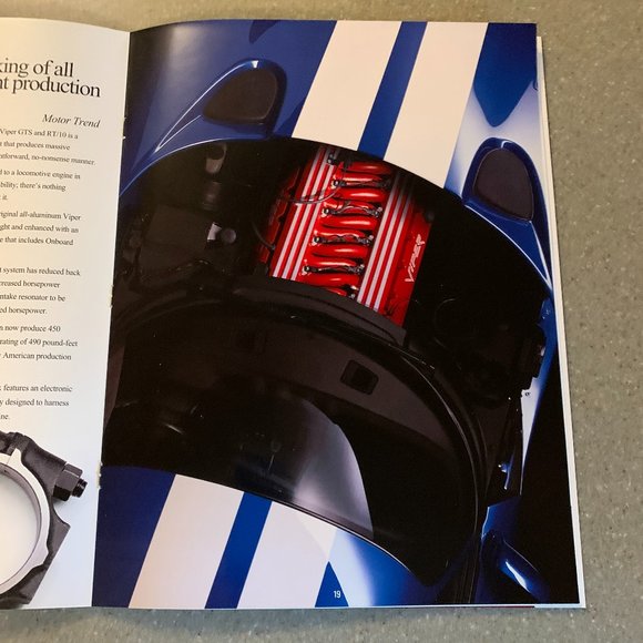 Dodge Viper Mint Condition Sales Catalog - Picture 3 of 6